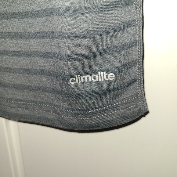 Adidas Ultimate Climalite sz M Running Tee - Picture 4 of 5